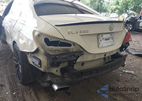 2015 Mercedes-Benz Cla 250 z USA, uszkodzony, nr VIN WDDSJ4EB2FN203478